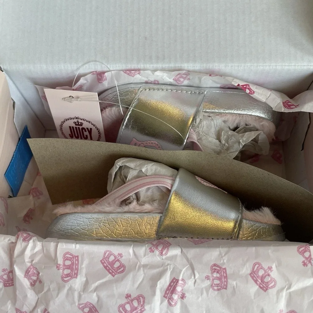 Juicy Couture Toddler Girl Sandals Size 5‎ LIL SALIDA Silver Pink Crown NWT Faux